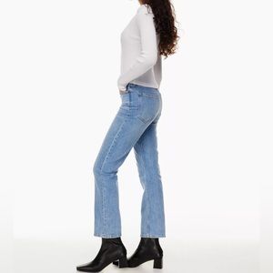 Denim Forum Arlo High Rise Straight size 25 (26” length)